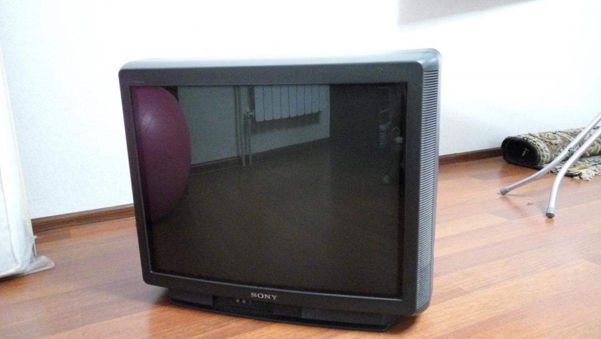 Телевизор сони тринитрон 72 см фото