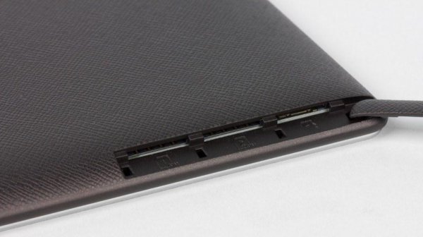 asus-zenpad-c-7-z170cg-ports.thumb.jpg.c87fc5c448d45707c1b57eddb5570e82.jpg