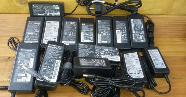 1496578634_kak-otlichit-zaryadnyy-adapter-dlya-noutbuka.thumb.jpg.ebc47b5ad3613c68de6df07b9289042b.jpg