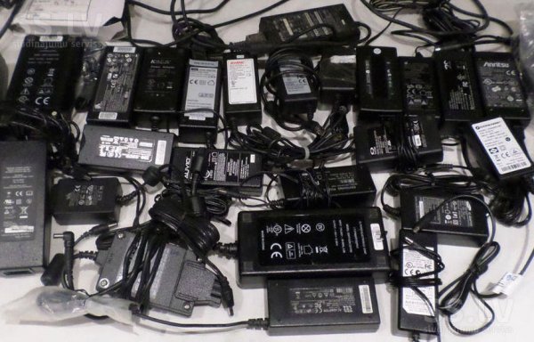 computers-completing-notebook-chargers-2765817_800.thumb.jpg.414bbf071f8b52f111c1fc5e3bfa68ea.jpg
