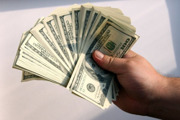 1457167154_dollars.thumb.jpg.f800dc4e5ca6adaa8a60b5b8f6cde24a.jpg