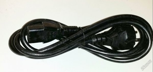 provod-dlya-pc-bloka-pitaniya-imeyuschiy-standartnyy-razem-1-6614347.jpg