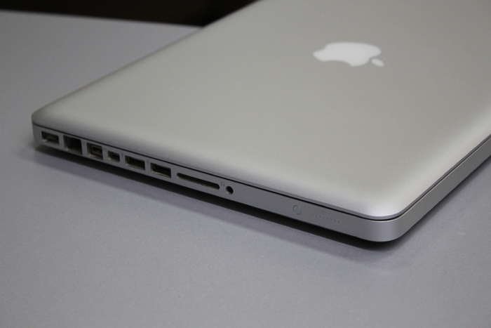 Macbook mid 2010